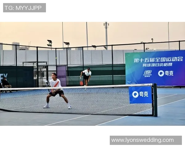 成都网球队进攻策略分析与得失评估的深度探讨 成都网球队进攻策略分析与得失评估的深度探讨