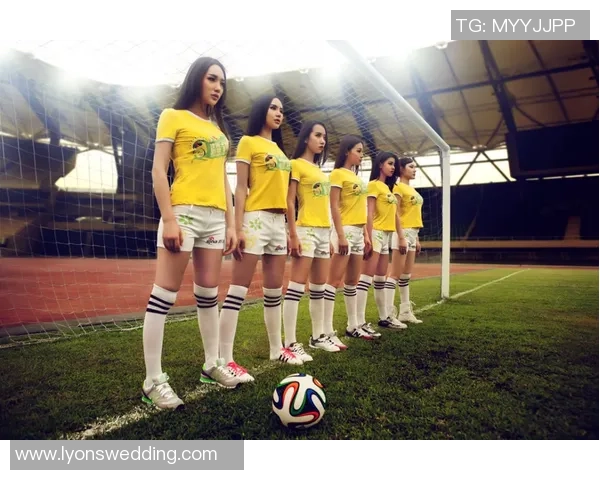 足球明星袜套时尚展示全景图集尽显运动魅力与个性风格 足球明星袜套时尚展示全景图集尽显运动魅力与个性风格